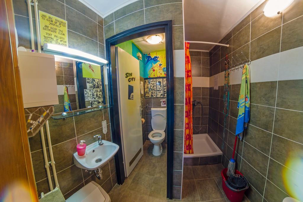 זאגרב Hostel Mali Mrak מראה חיצוני תמונה