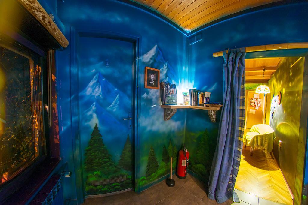 זאגרב Hostel Mali Mrak מראה חיצוני תמונה