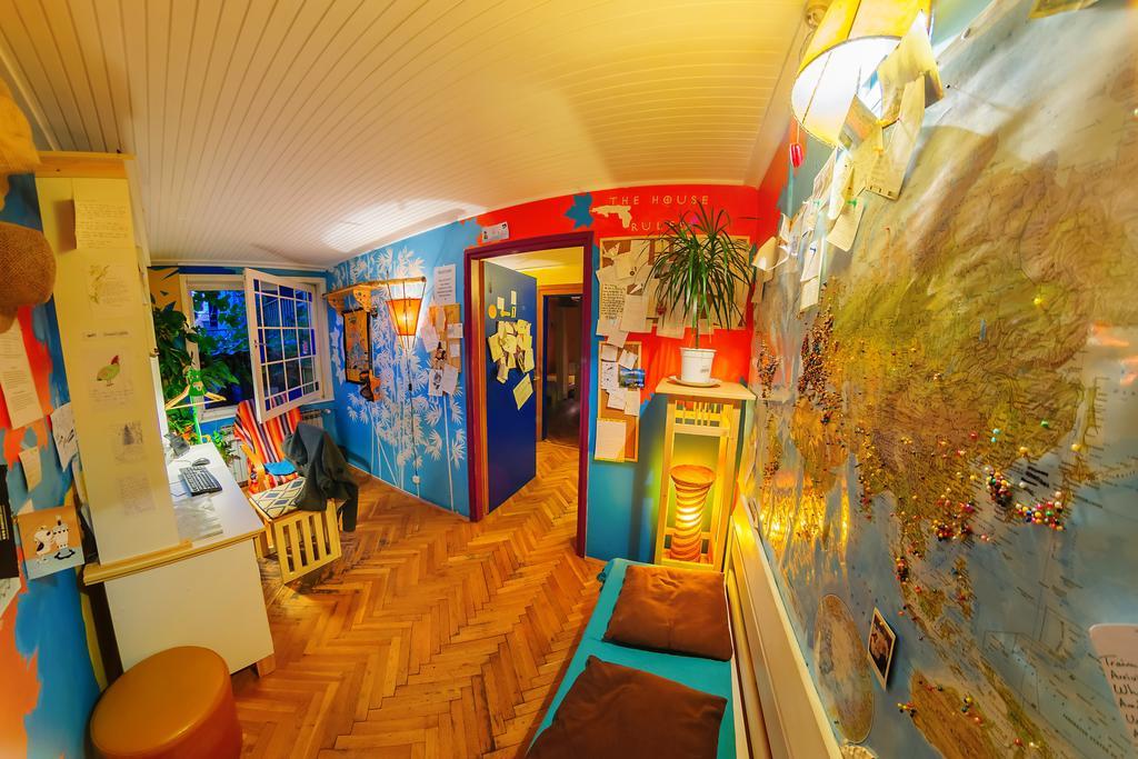 זאגרב Hostel Mali Mrak מראה חיצוני תמונה