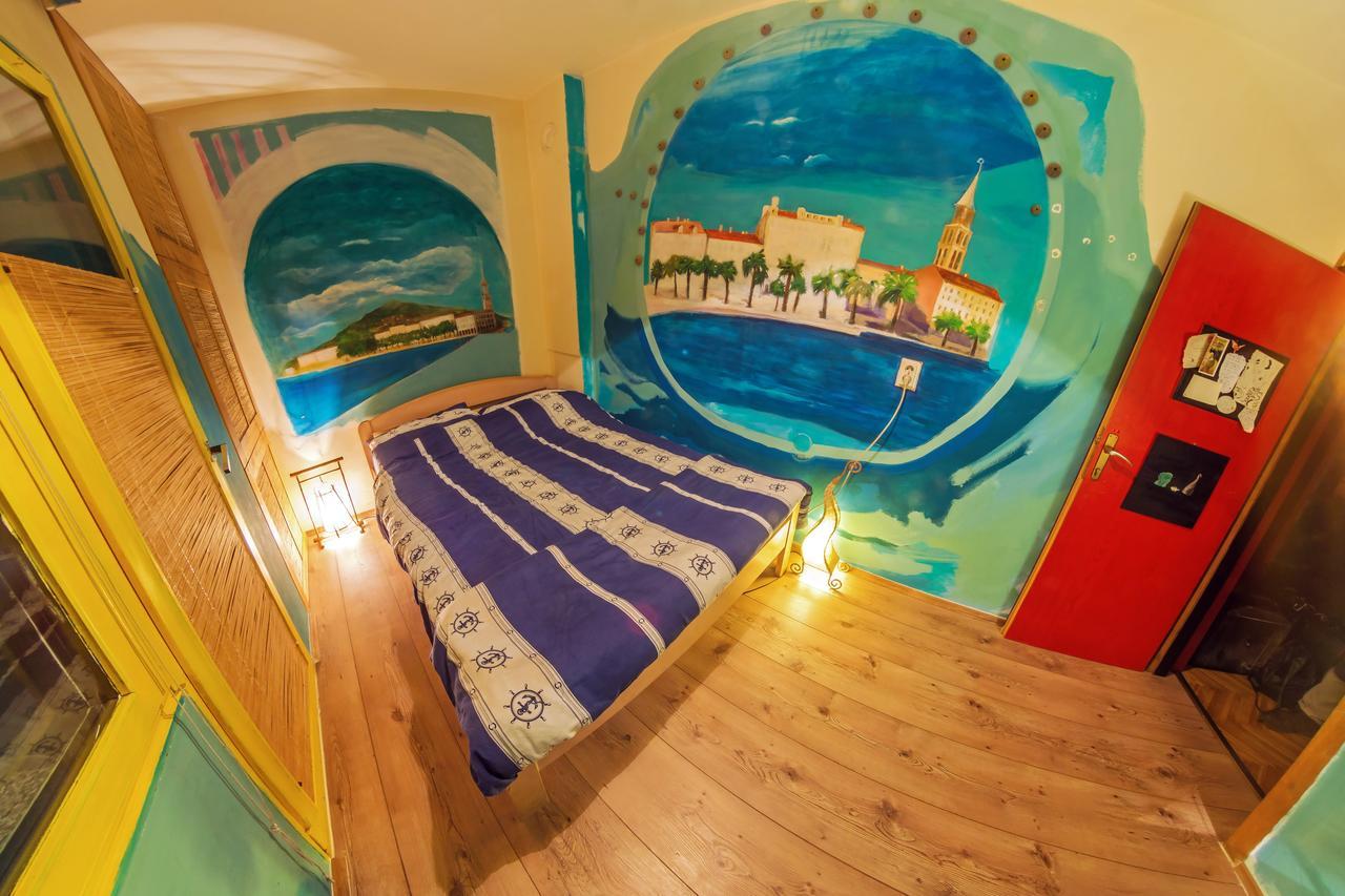 זאגרב Hostel Mali Mrak מראה חיצוני תמונה
